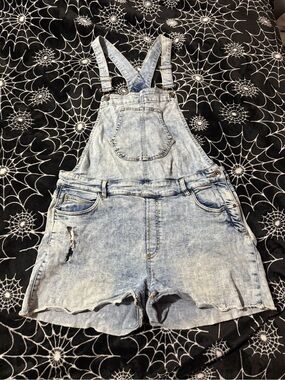 Light Wash Denim Short Overalls - Women